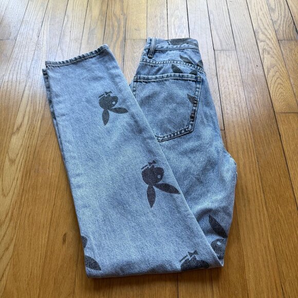 Playboy x PacSun Size 23 Women's Medium Wash 90s Boyfriend Bunny Print Jeans - Picture 15 of 15